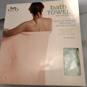 BUCKY SPA COLLECTION, BATH TOWEL, in aqua
